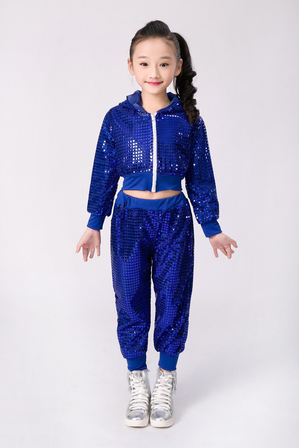 Children's two-piece sequin performance outfit by Dropshipman, featuring a sparkly dance stage costume for young girls.